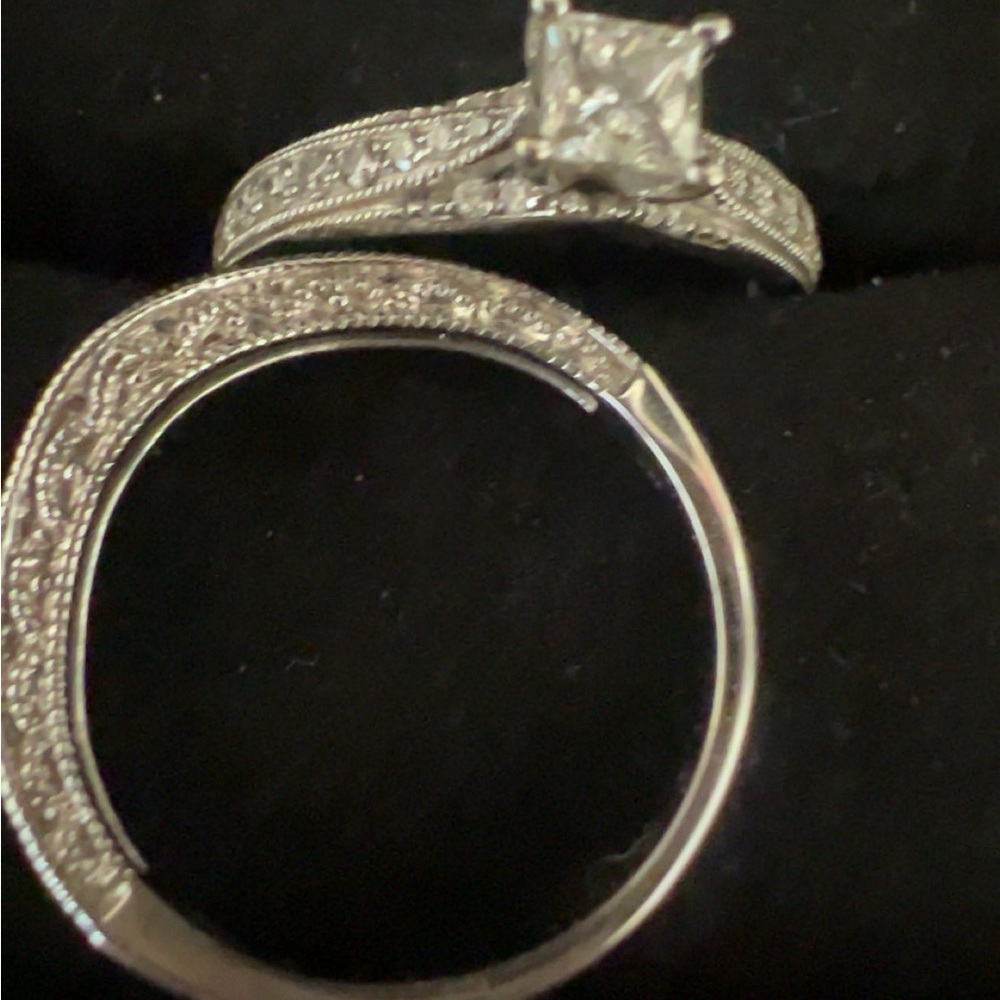 Engagement ring set - Picture 4 of 5
